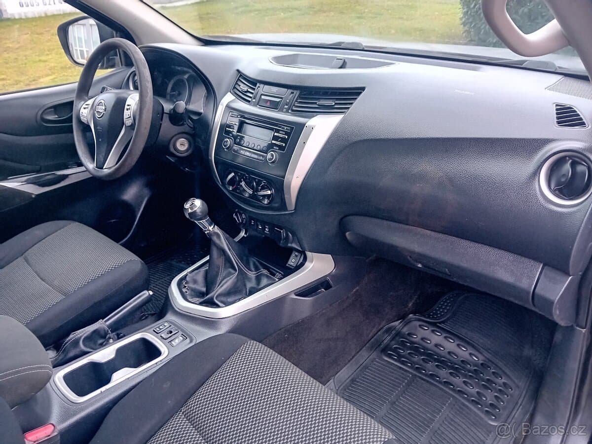 2017 Nissan NAVARA - 11