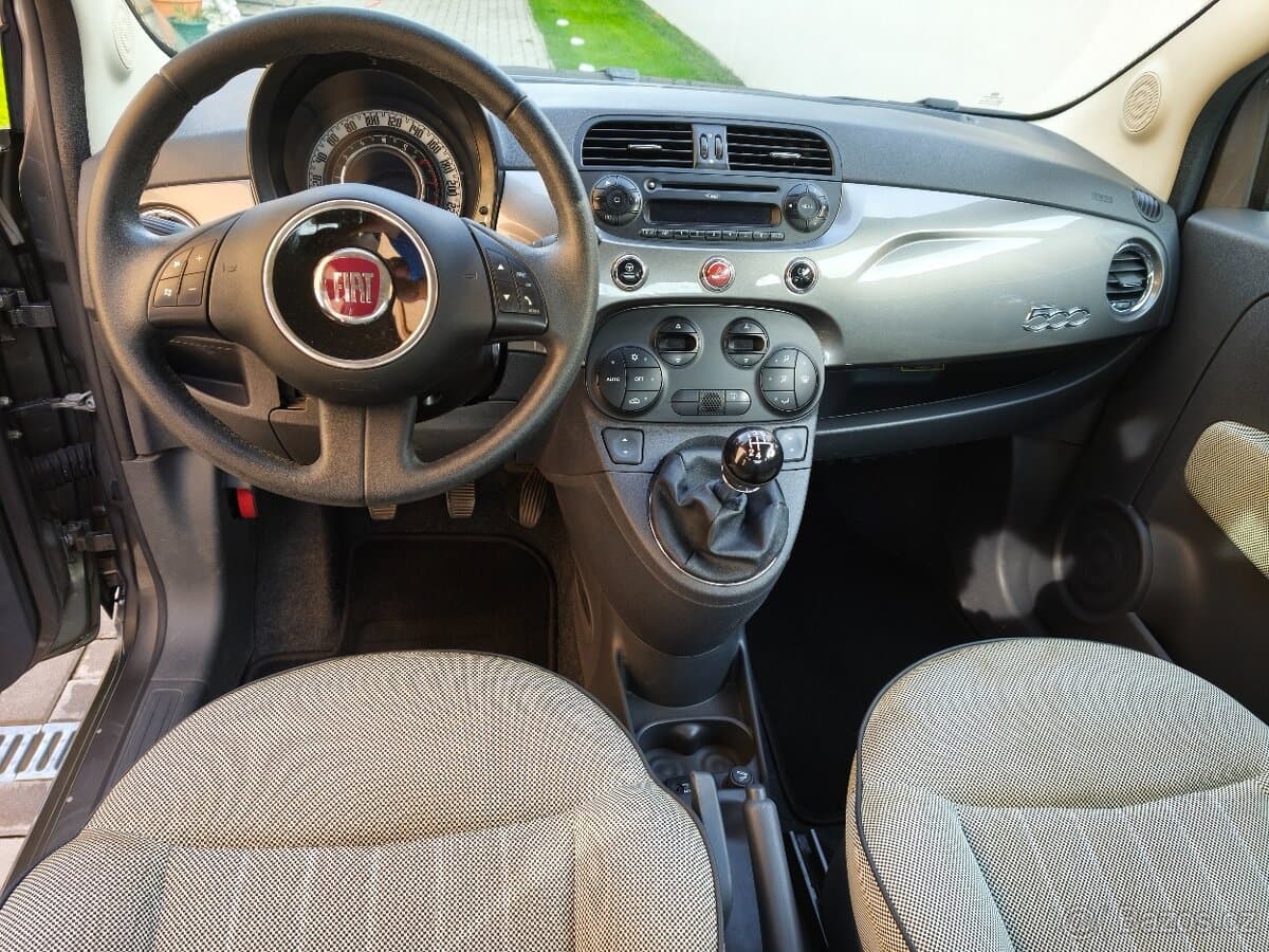2012 Fiat 500 - 11