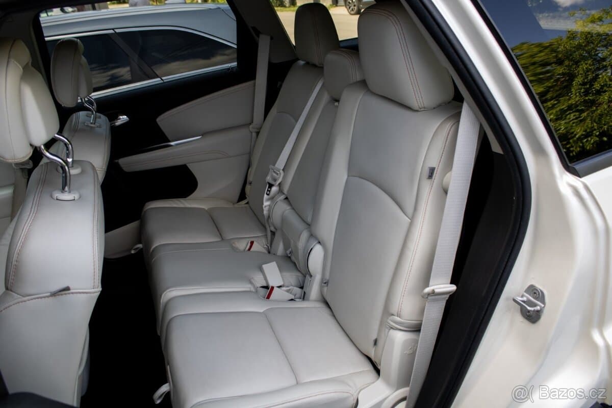 2013 Fiat FREEMONT - 11