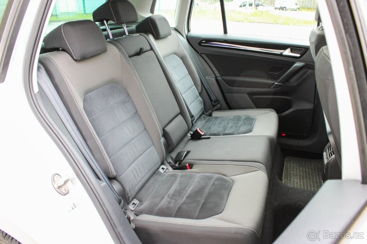 2014 Volkswagen GOLF - 11