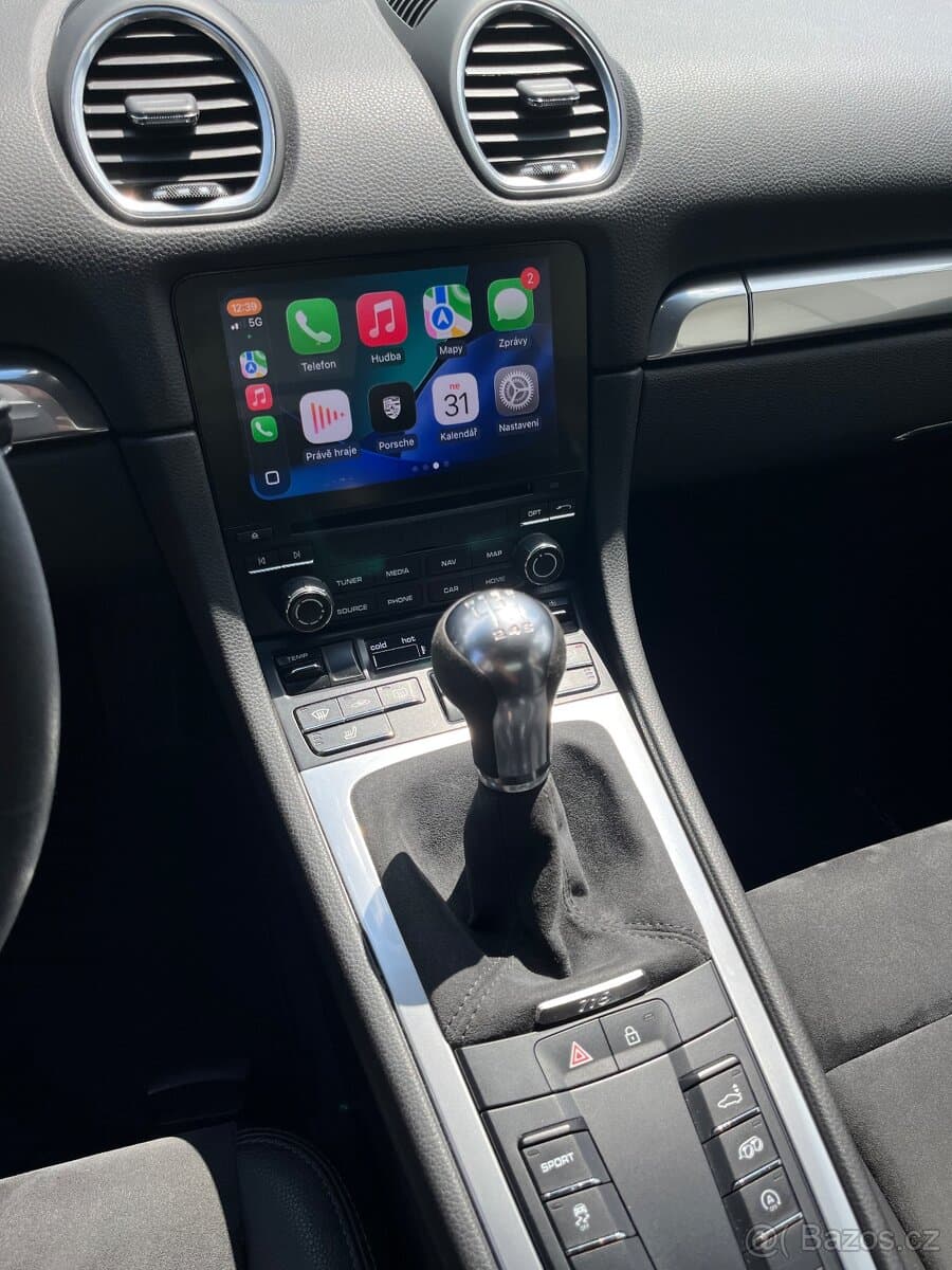2019 Porsche 718 - 11