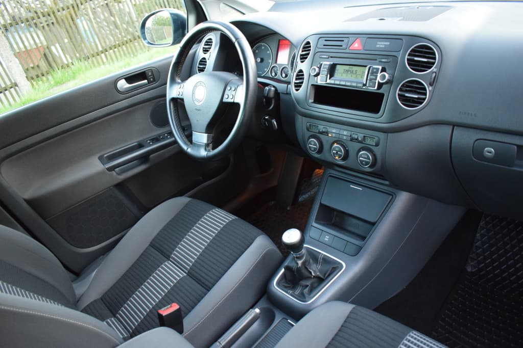 2008 Volkswagen GOLF - 11