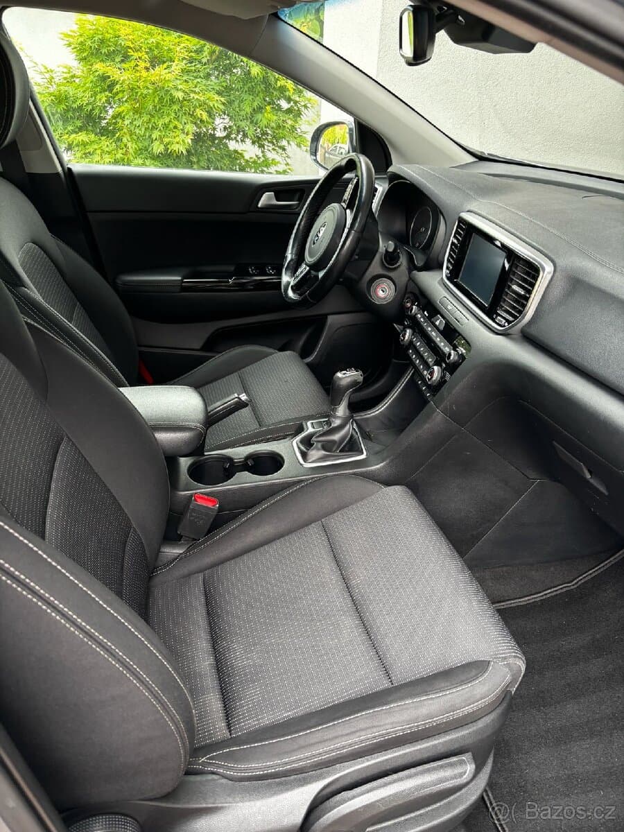 2019 Kia SPORTAGE - 11