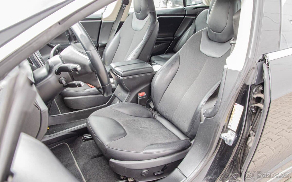 2014 Tesla MODEL S - 11