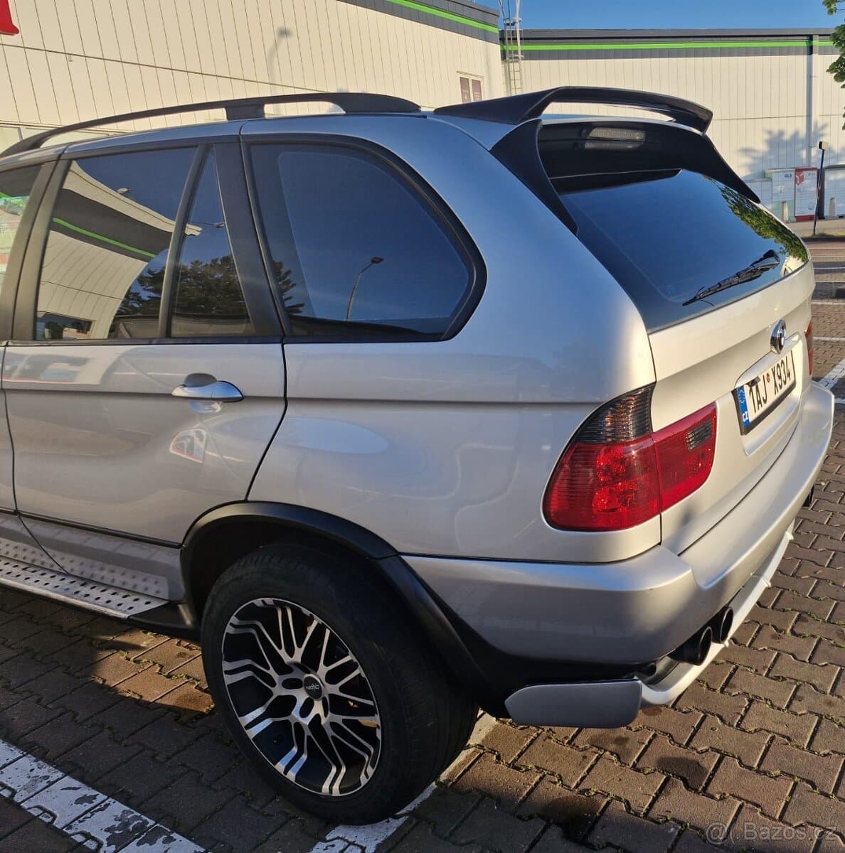 2005 BMW X5 - 11