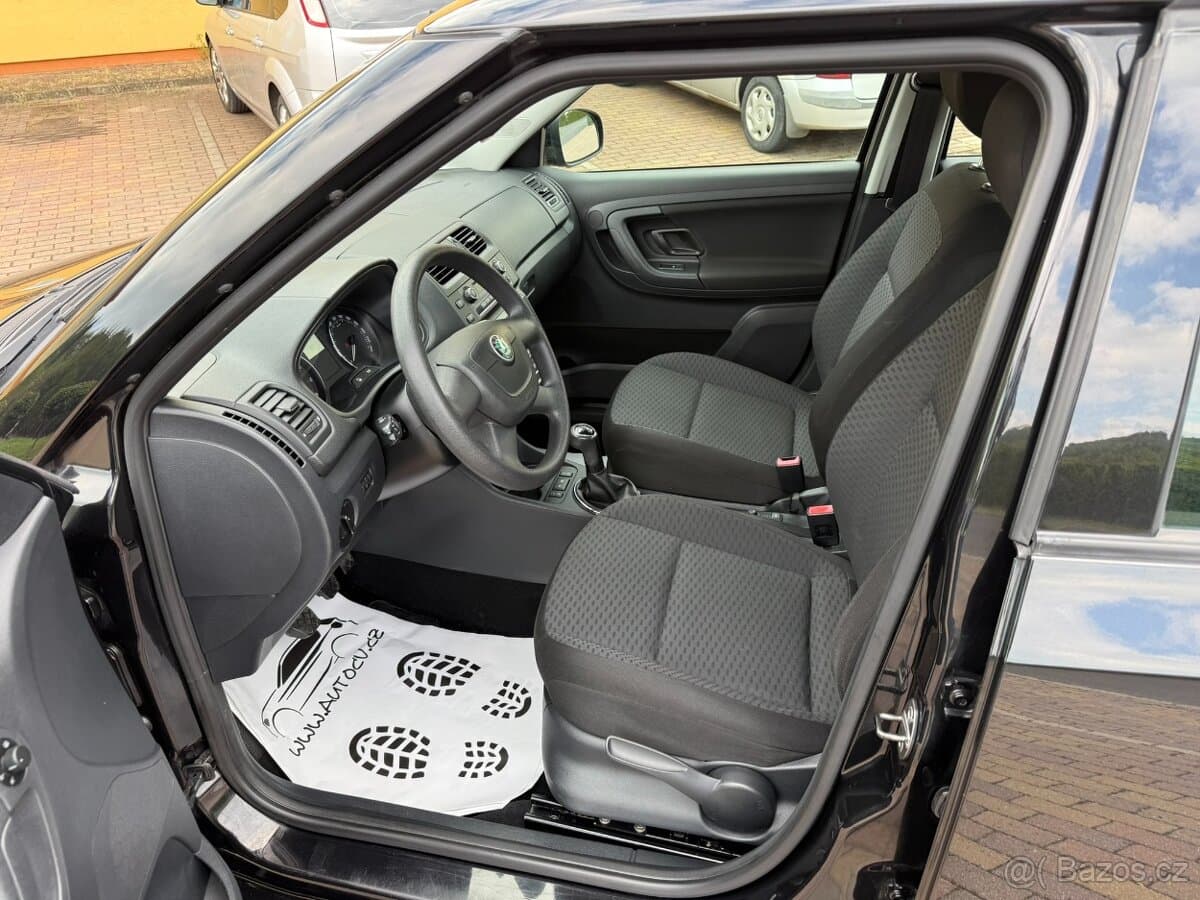 2010 Škoda FABIA - 11