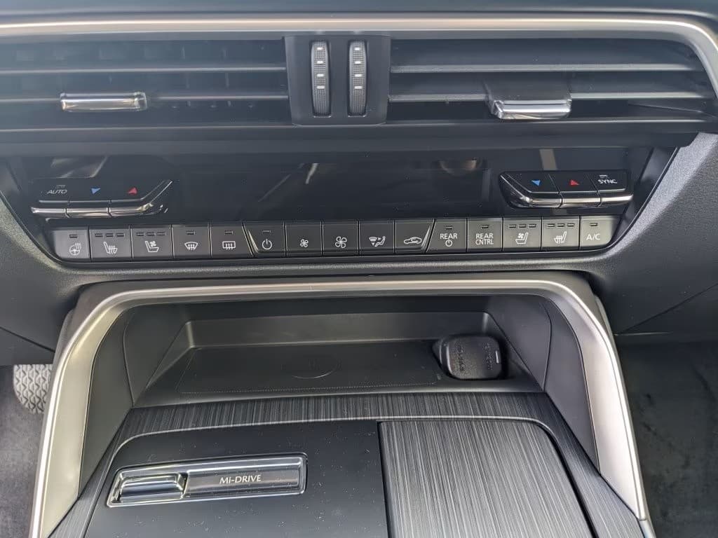 2025 Mazda CX-80 - 11