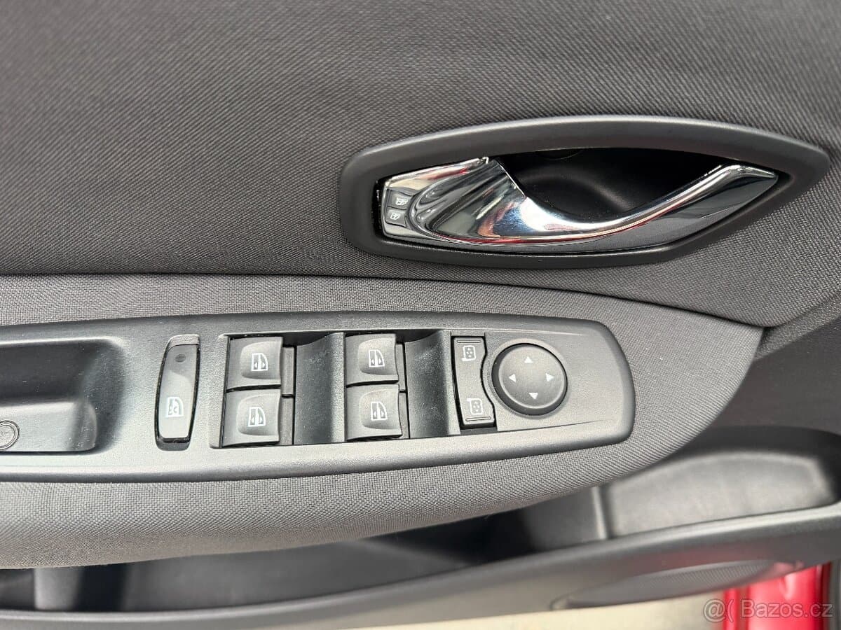 2012 Renault SCENIC - 11