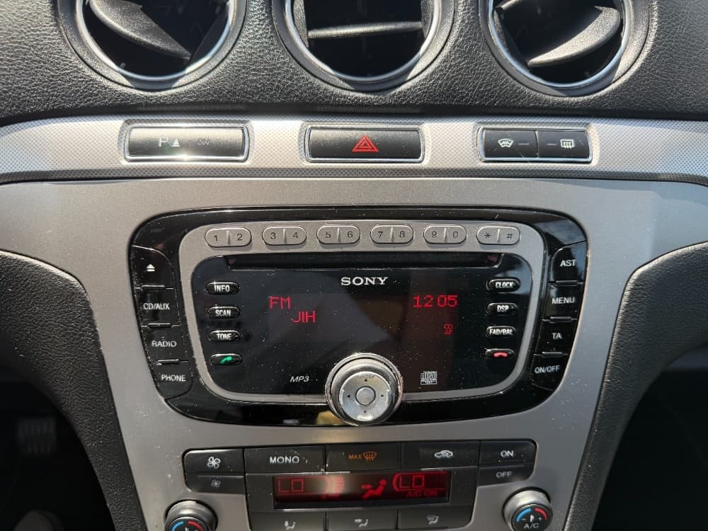 2011 Ford GALAXY - 11