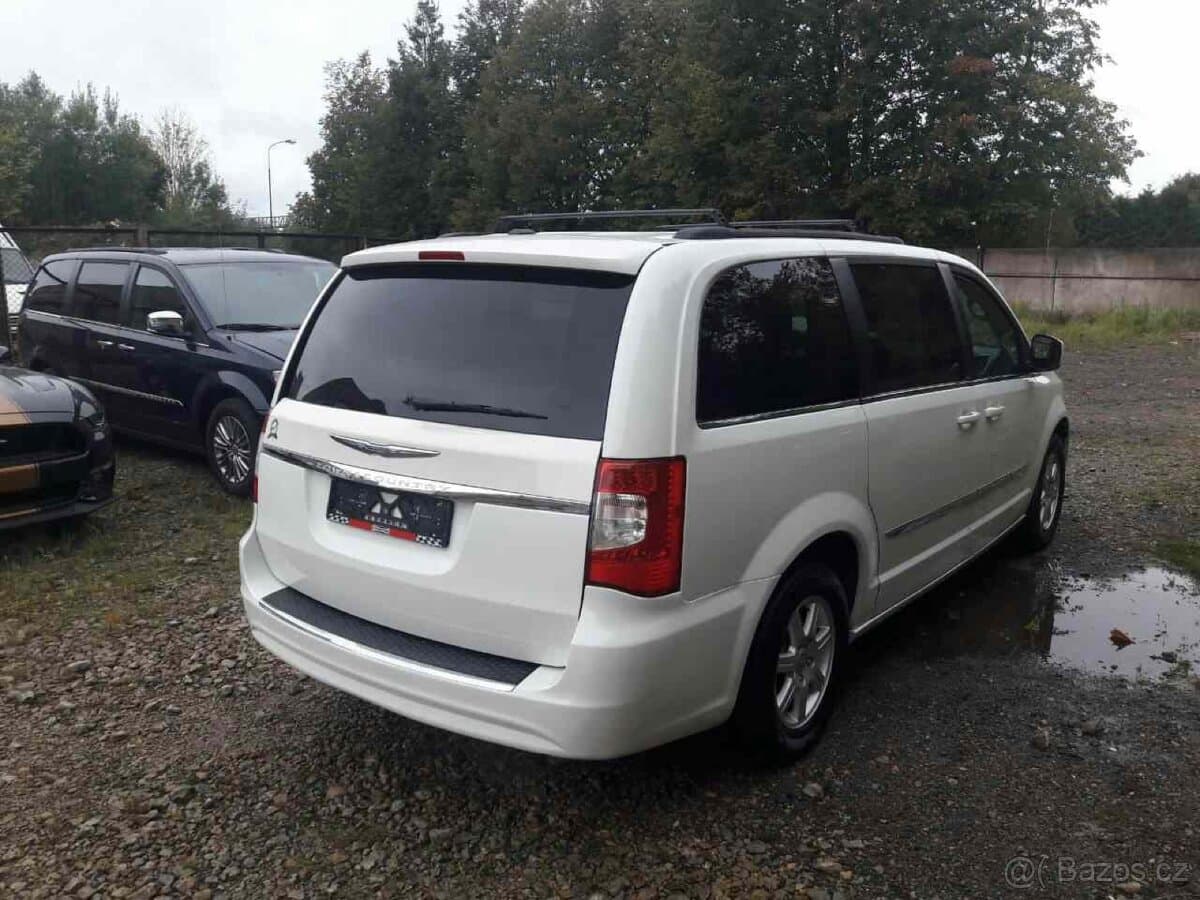 2013 Chrysler OSTATNÍ - 11