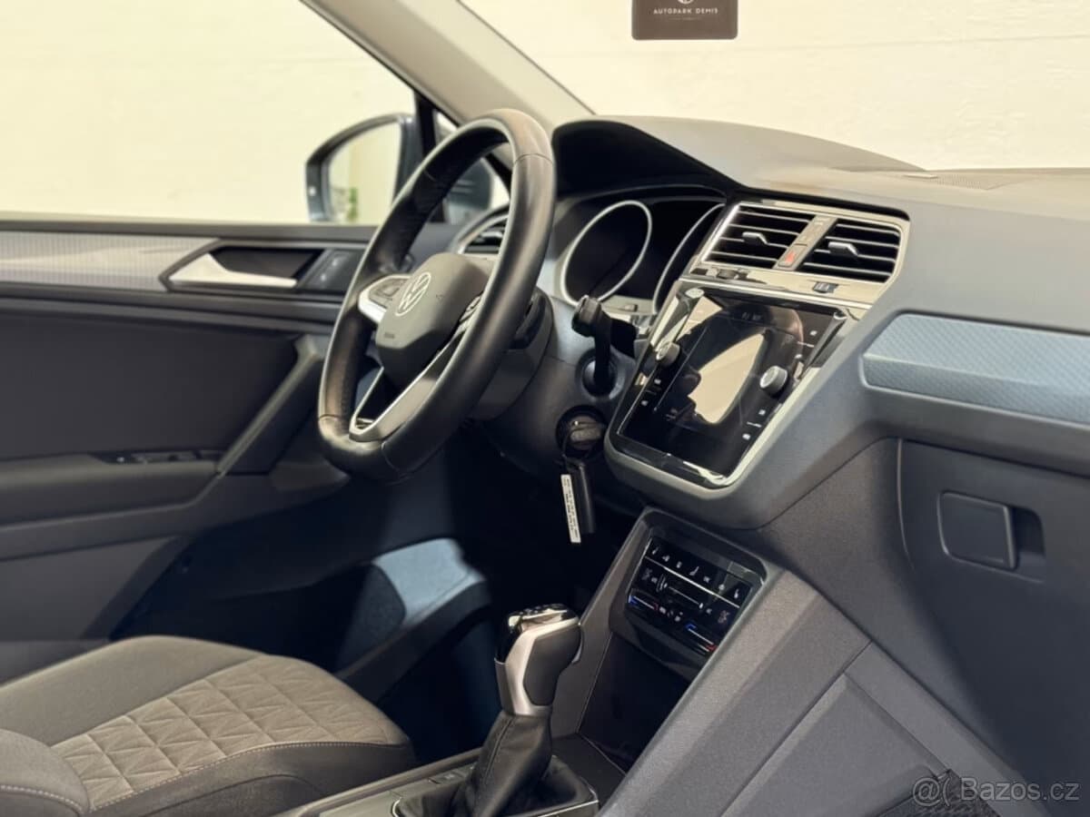 2022 Volkswagen TIGUAN - 11