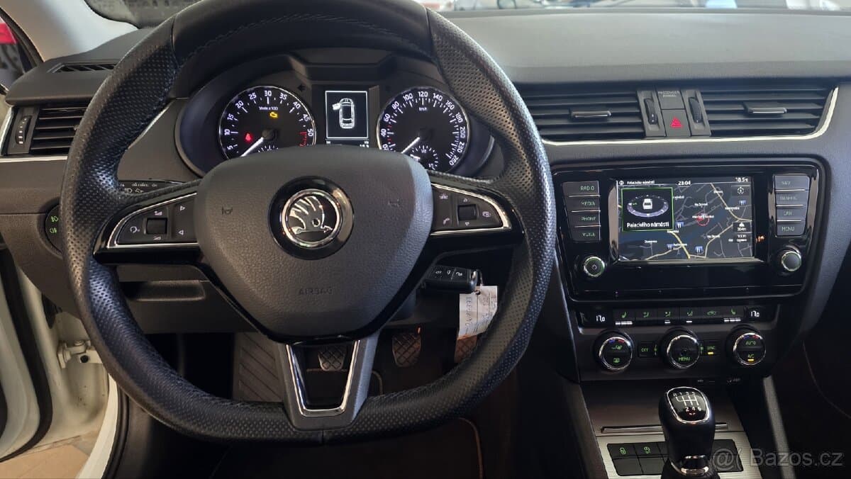2015 Škoda OCTAVIA - 11