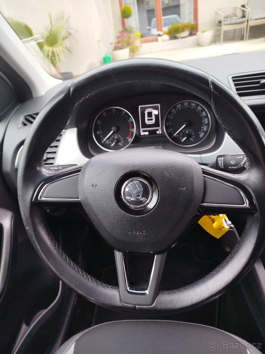 2015 Škoda FABIA - 11