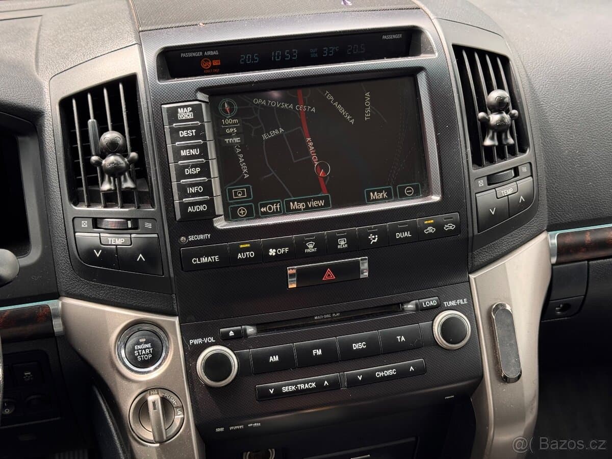 2009 Toyota LAND CRUISER - 11