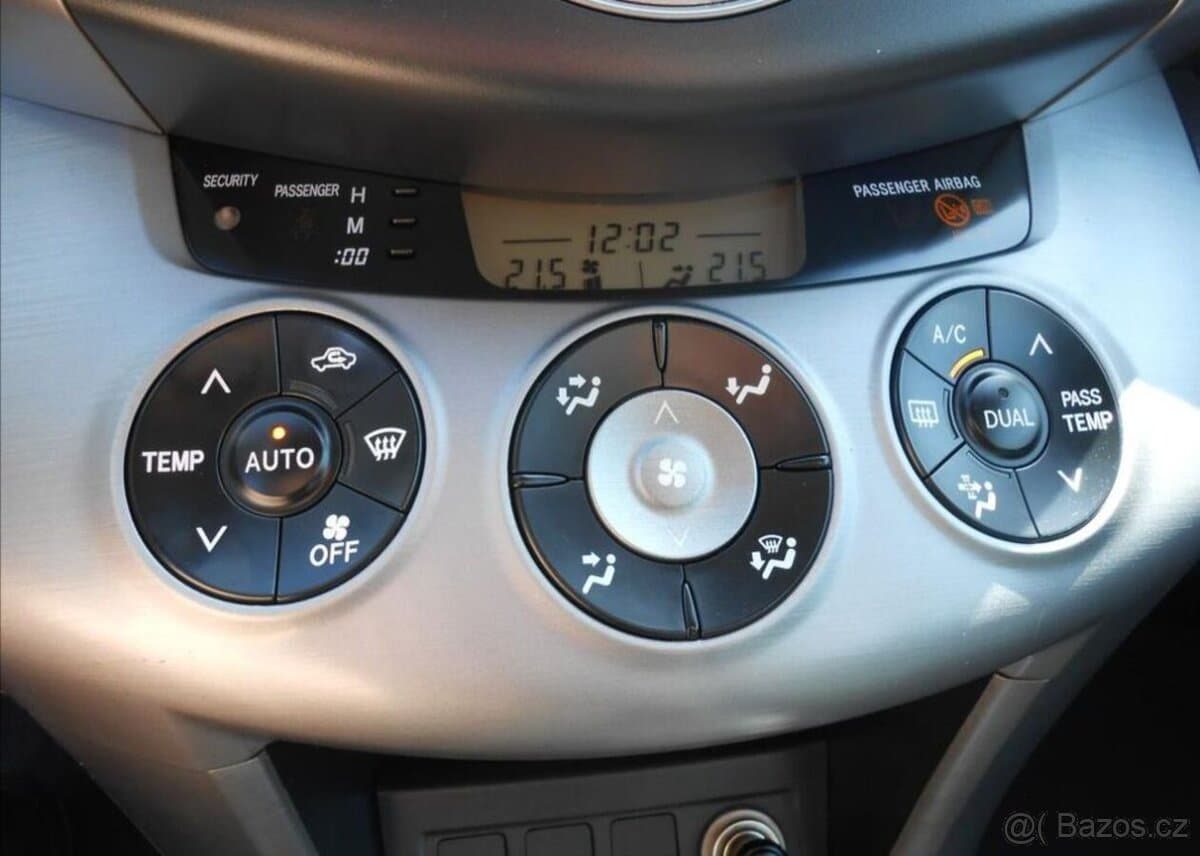 2007 Toyota RAV4 - 11