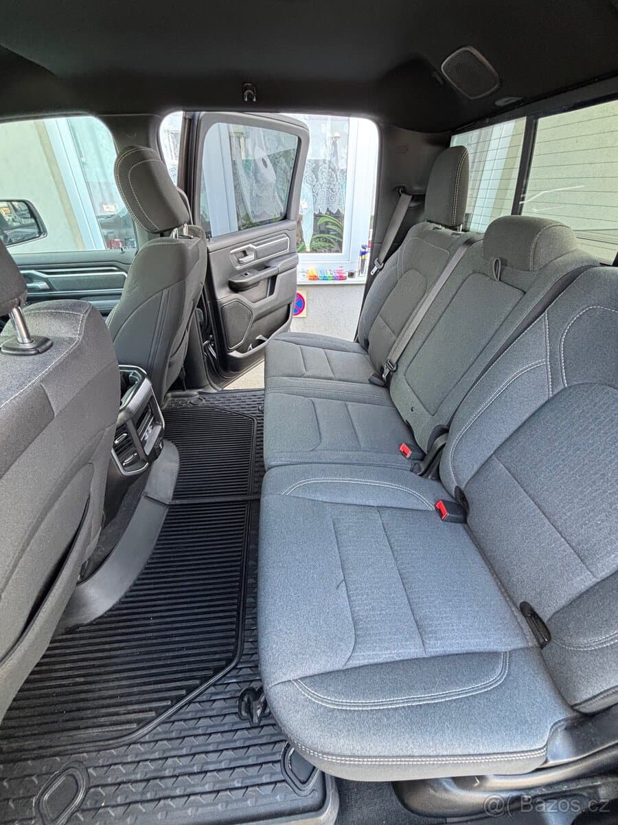 2021 RAM 1500 - 11