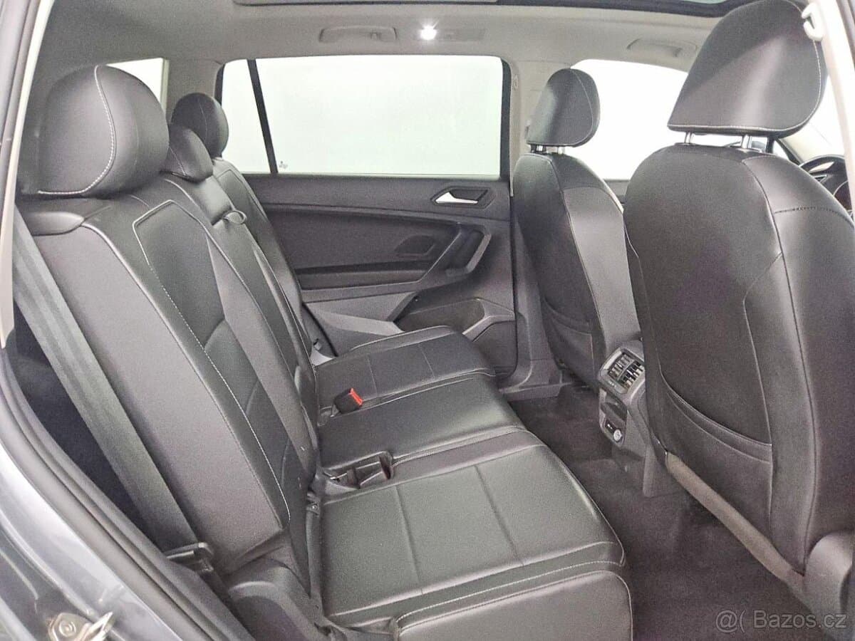 2021 Volkswagen TIGUAN - 11