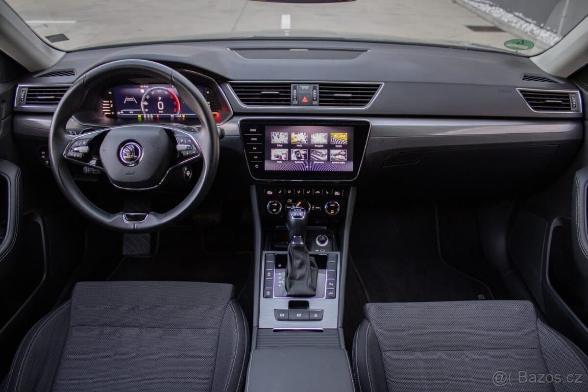 2021 Škoda SUPERB - 11