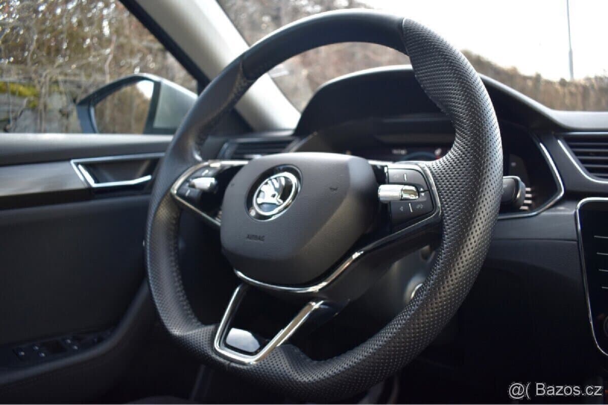 2023 Škoda SUPERB - 11