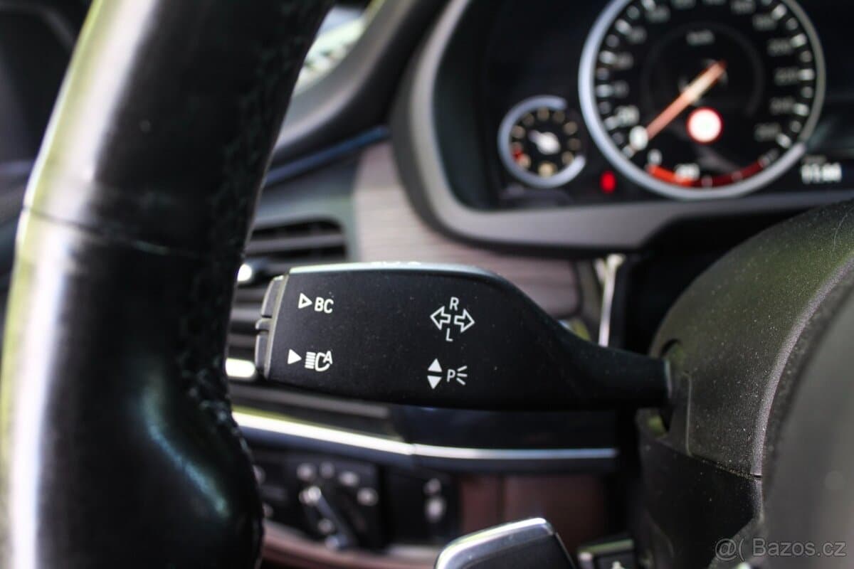 2016 BMW X5 - 11
