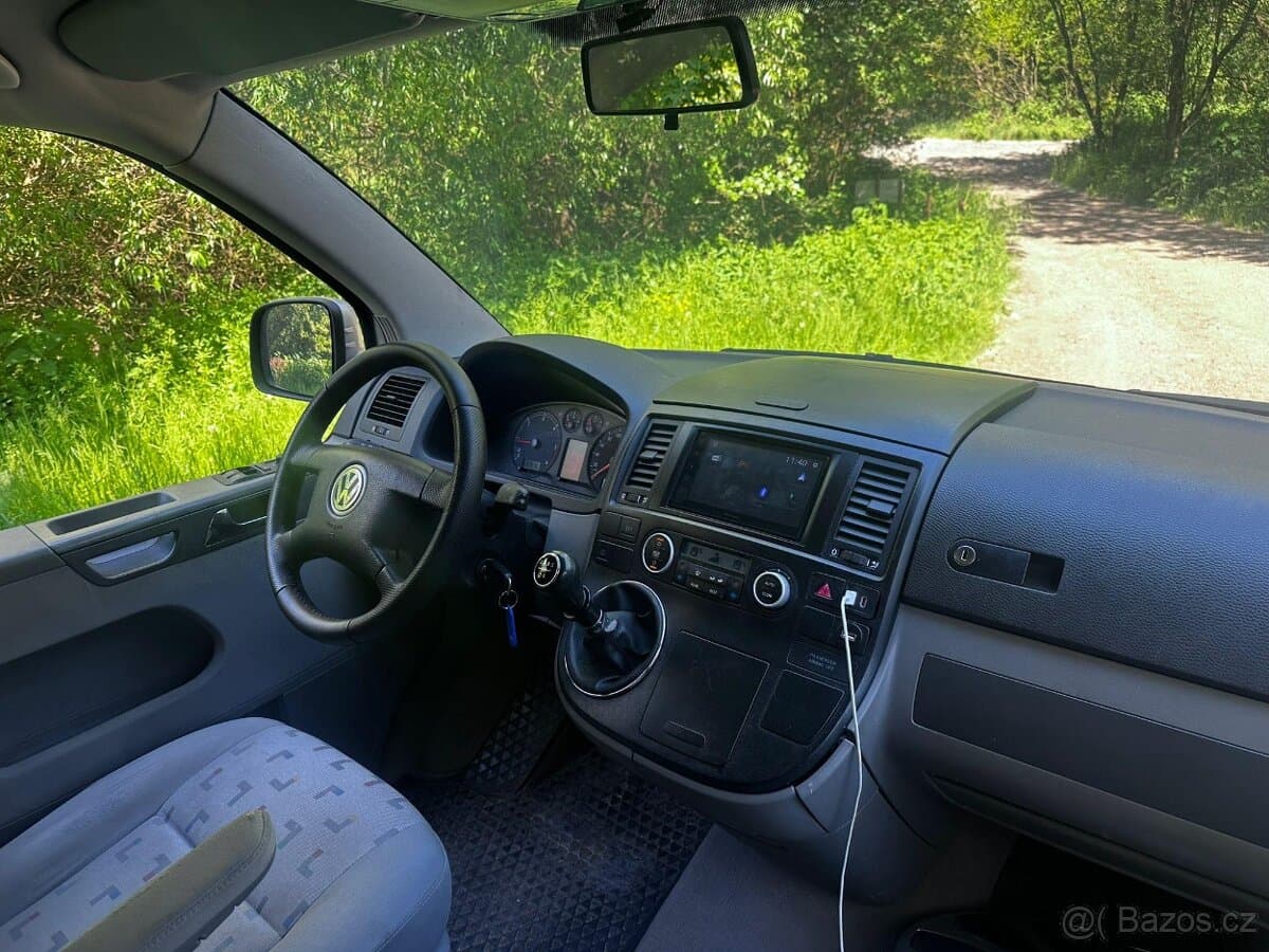 2007 Volkswagen MULTIVAN - 11