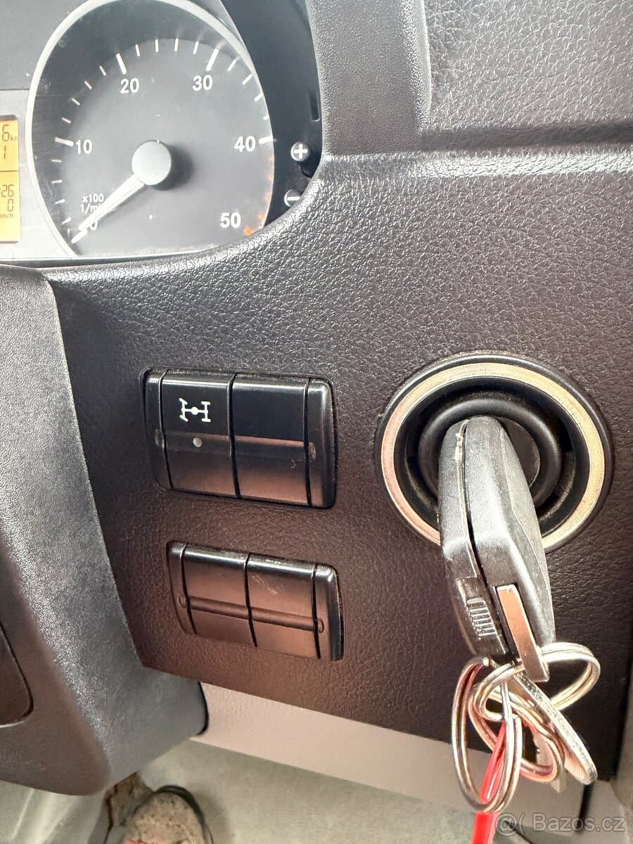 2009 Mercedes-Benz SPRINTER - 11
