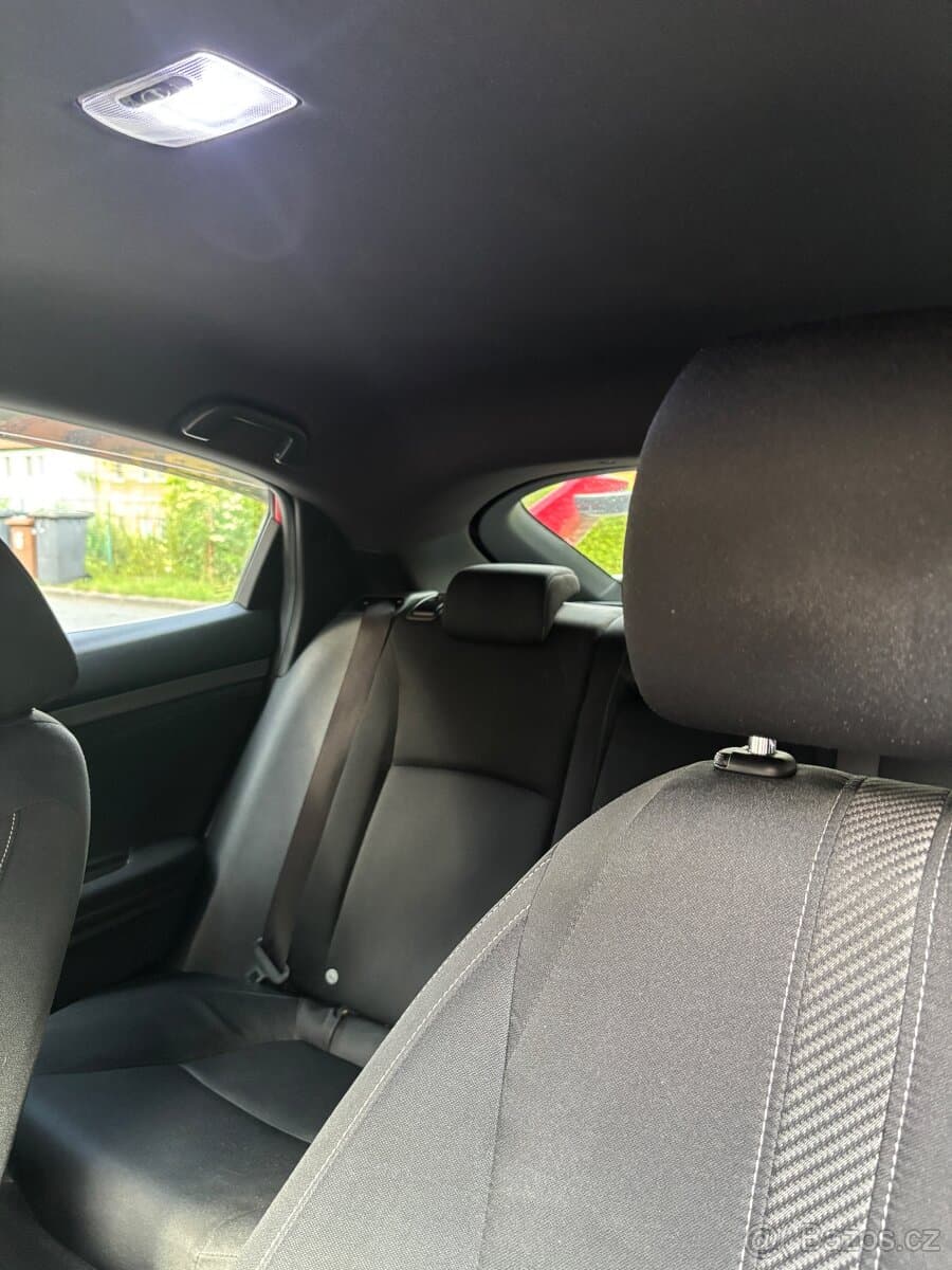 2019 Honda CIVIC - 11