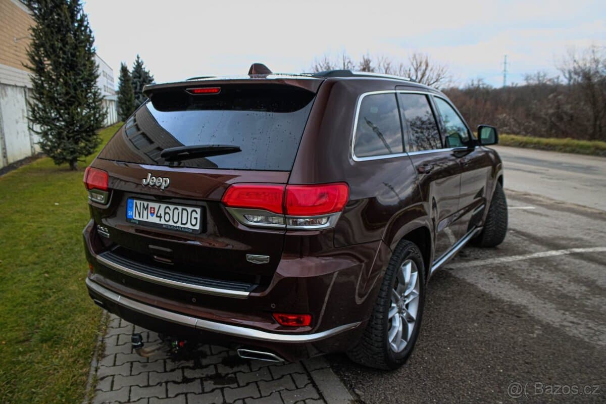 2016 Jeep CHEROKEE - 11