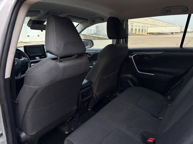 2021 Toyota RAV4 - 11