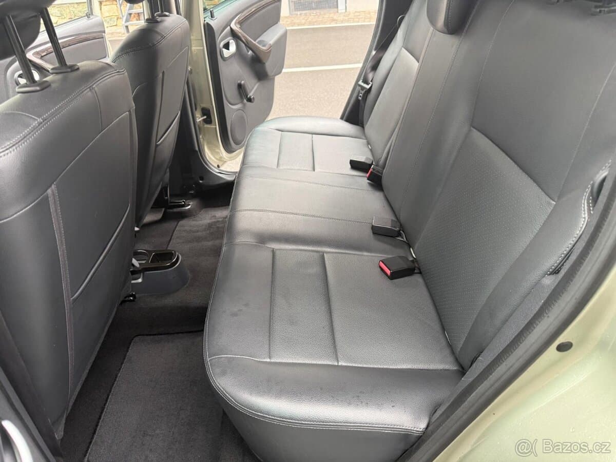 2011 Dacia DUSTER - 11