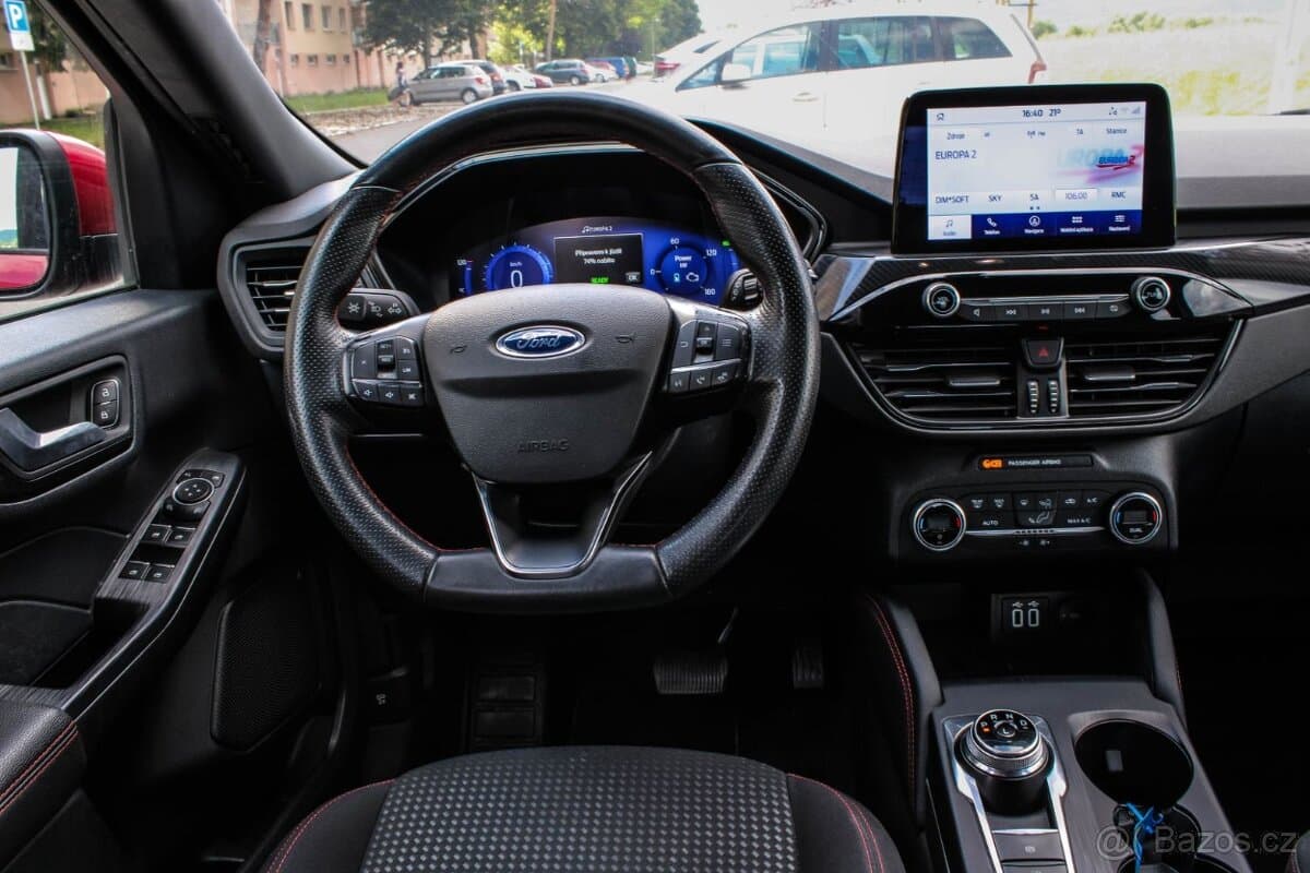 2021 Ford KUGA - 11