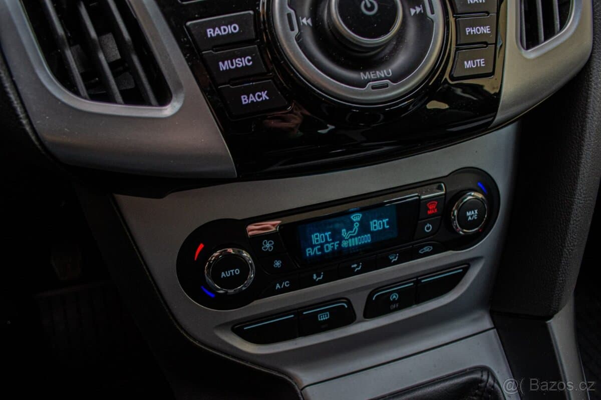 2012 Ford FOCUS - 11