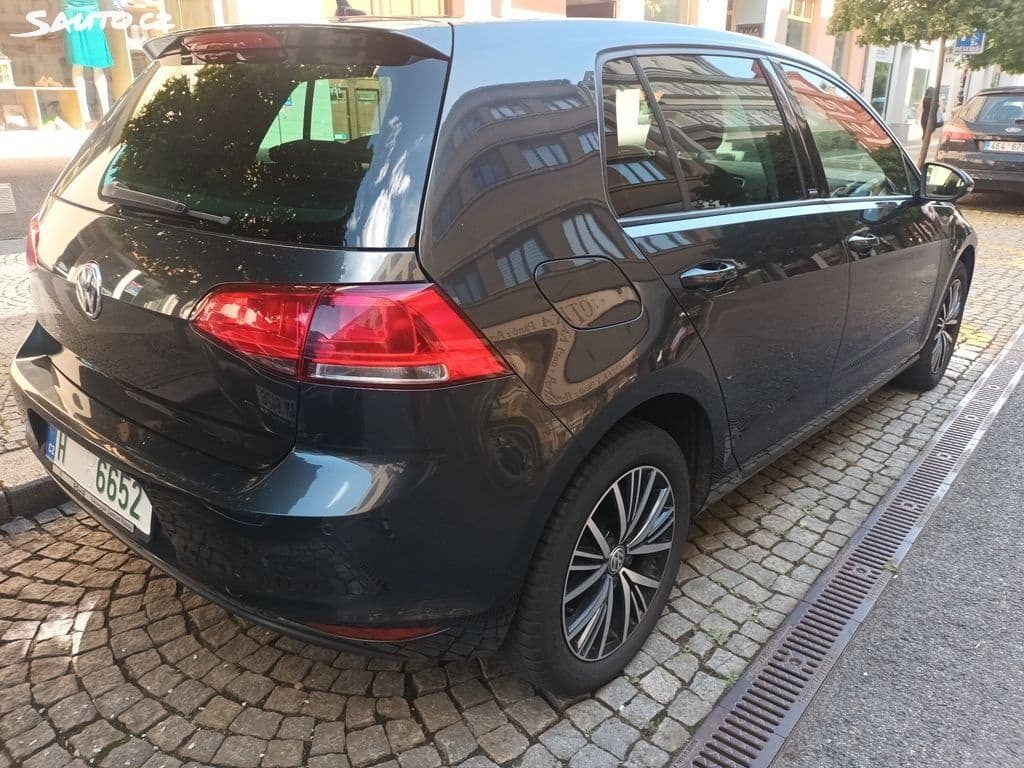 2016 Volkswagen GOLF - 11