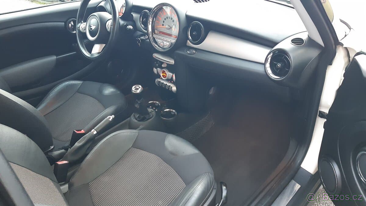 2008 Mini COOPER - 11