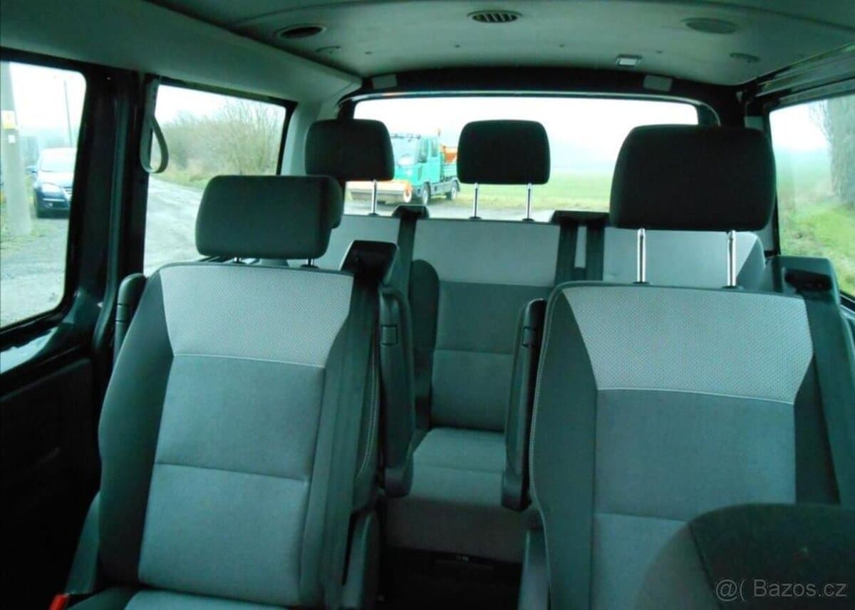 2009 Volkswagen MULTIVAN - 11