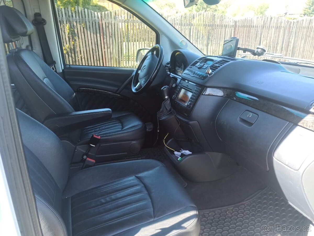 2011 Mercedes-Benz VIANO - 11