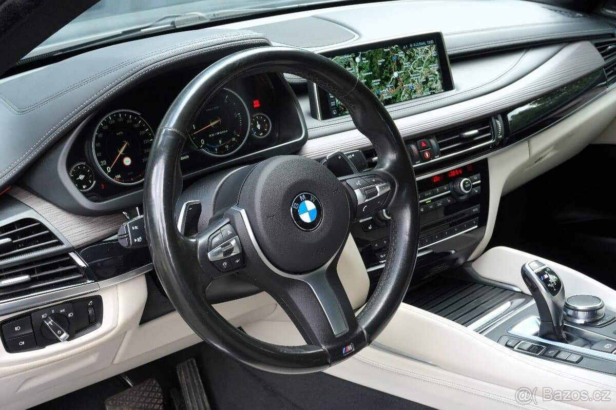 2017 BMW M5 - 11