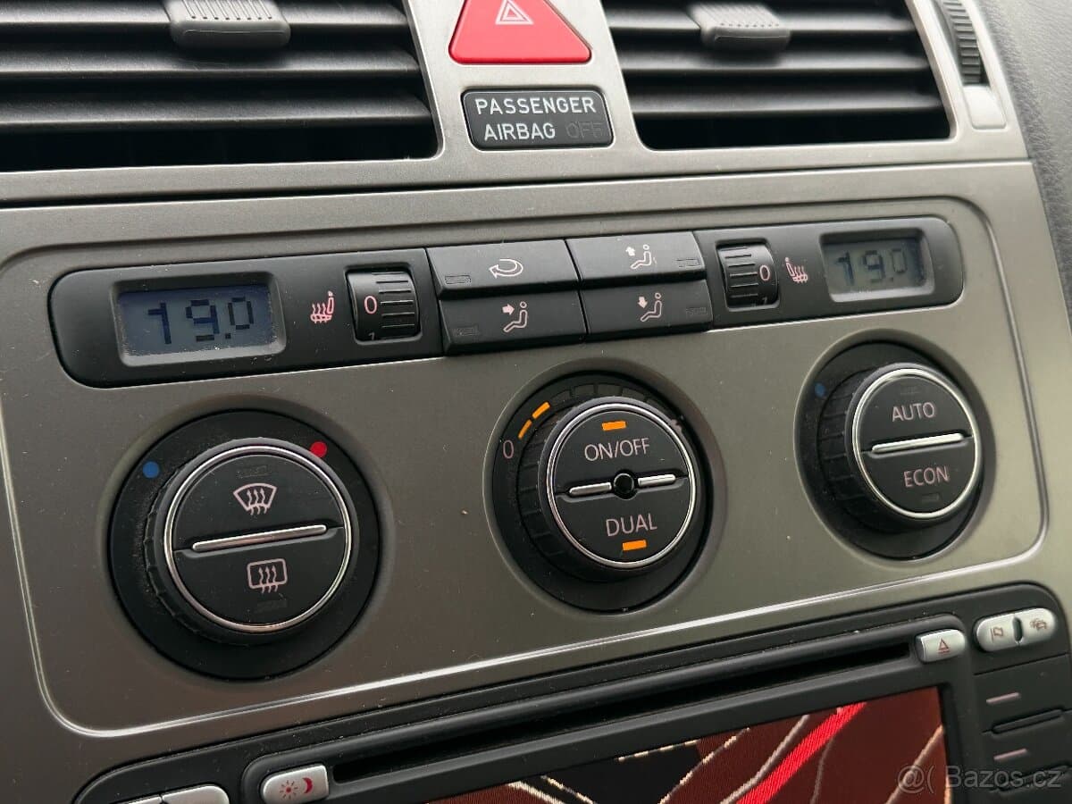2006 Volkswagen TOURAN - 11