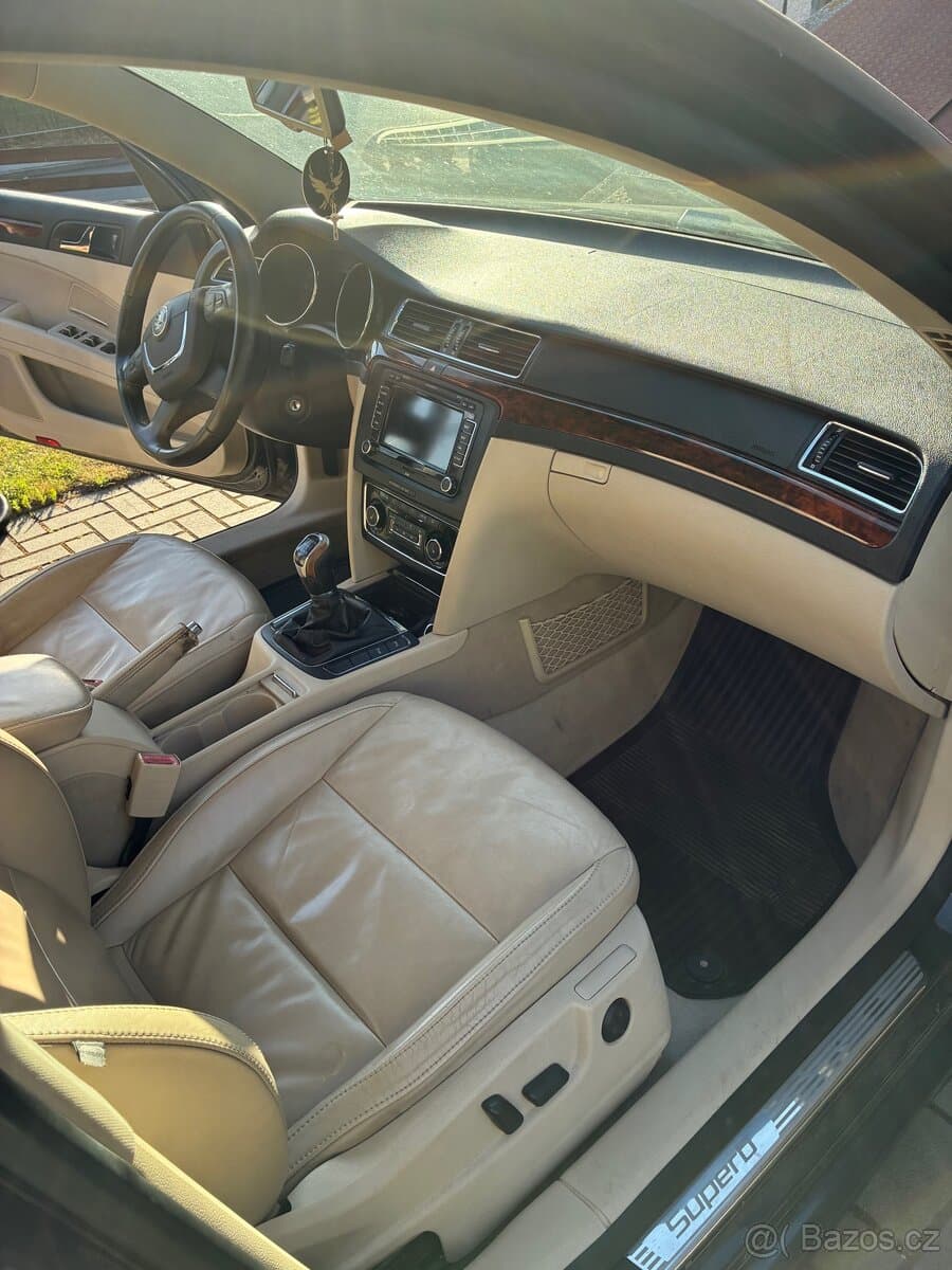 2009 Škoda SUPERB - 11
