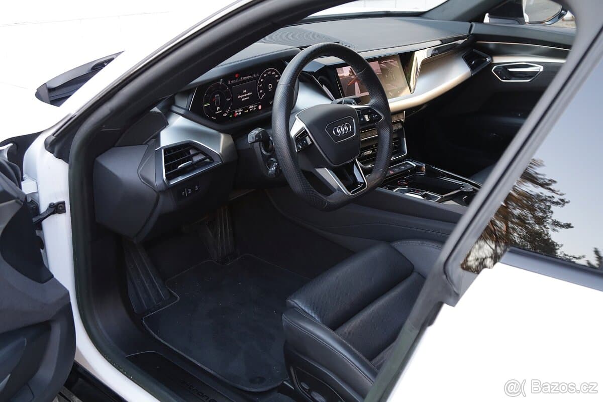 2022 Audi E-TRON - 11