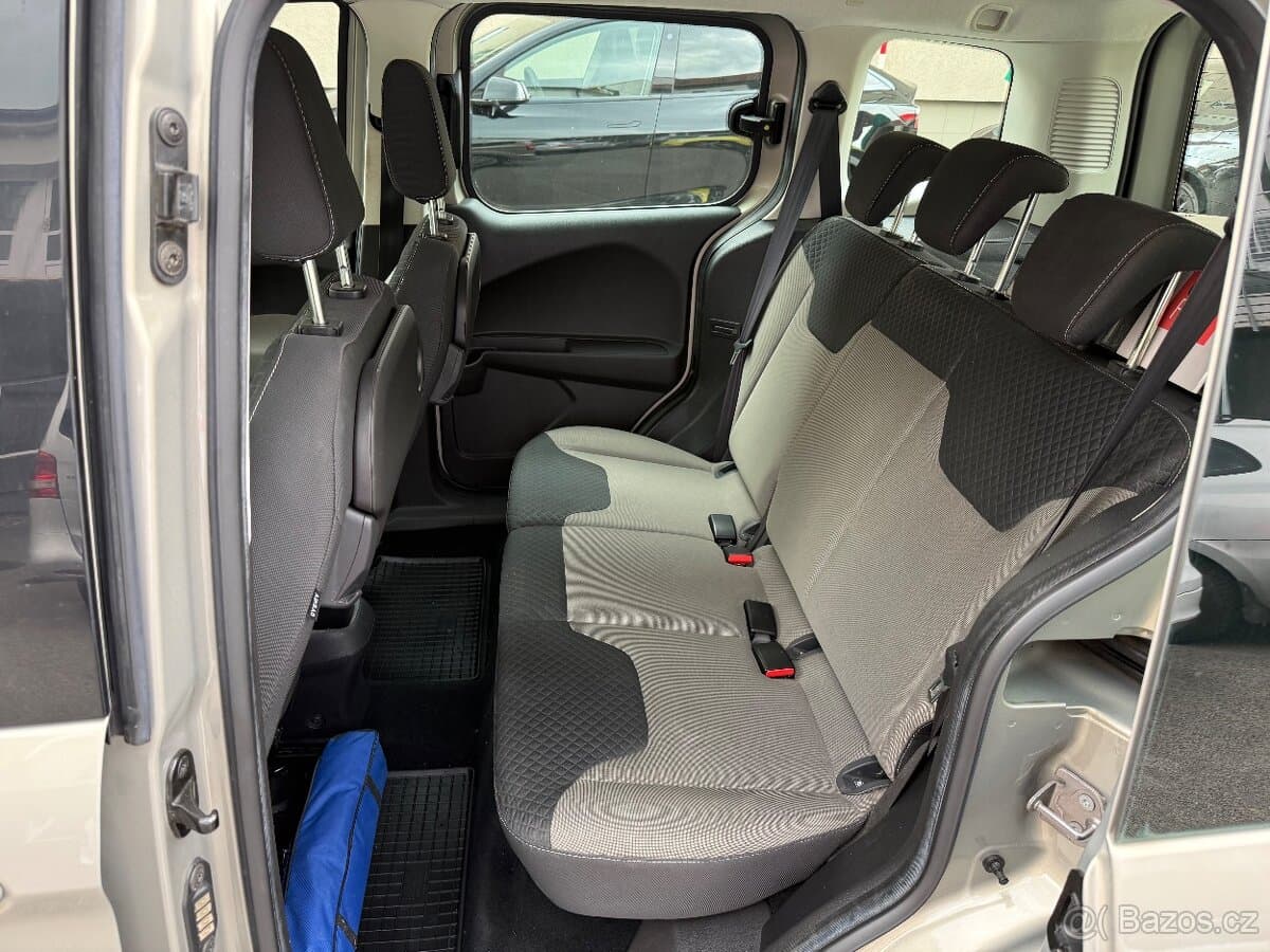 2016 Ford TOURNEO - 11