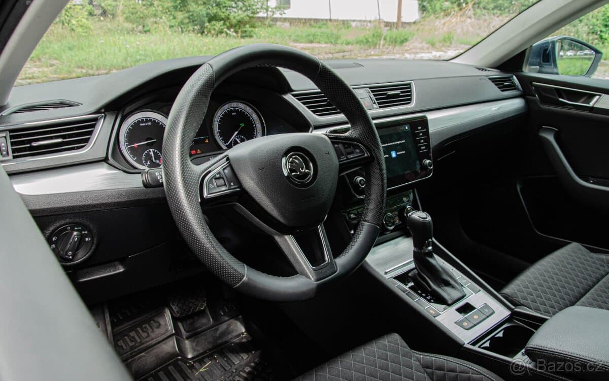 2019 Škoda SUPERB - 11