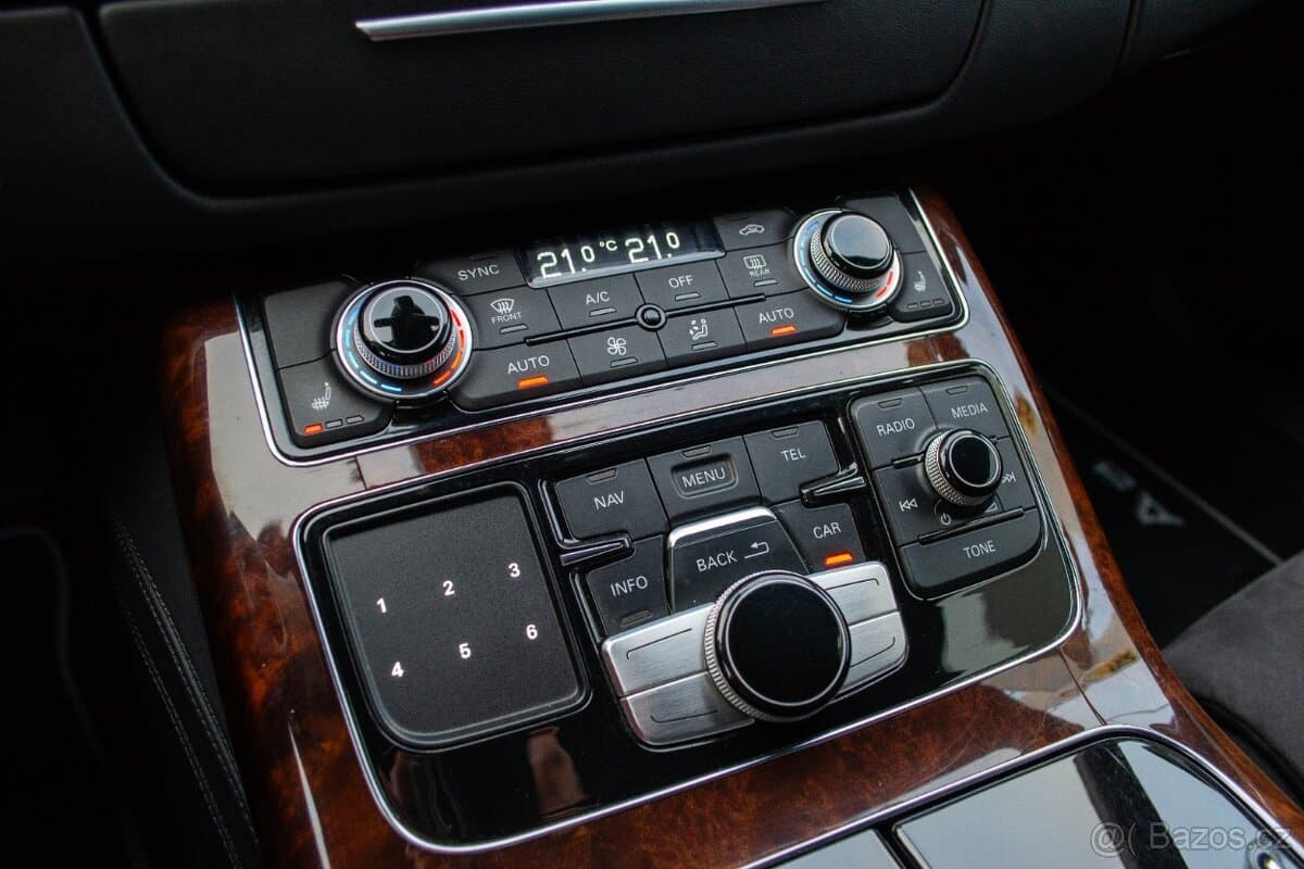 2013 Audi A8 - 11