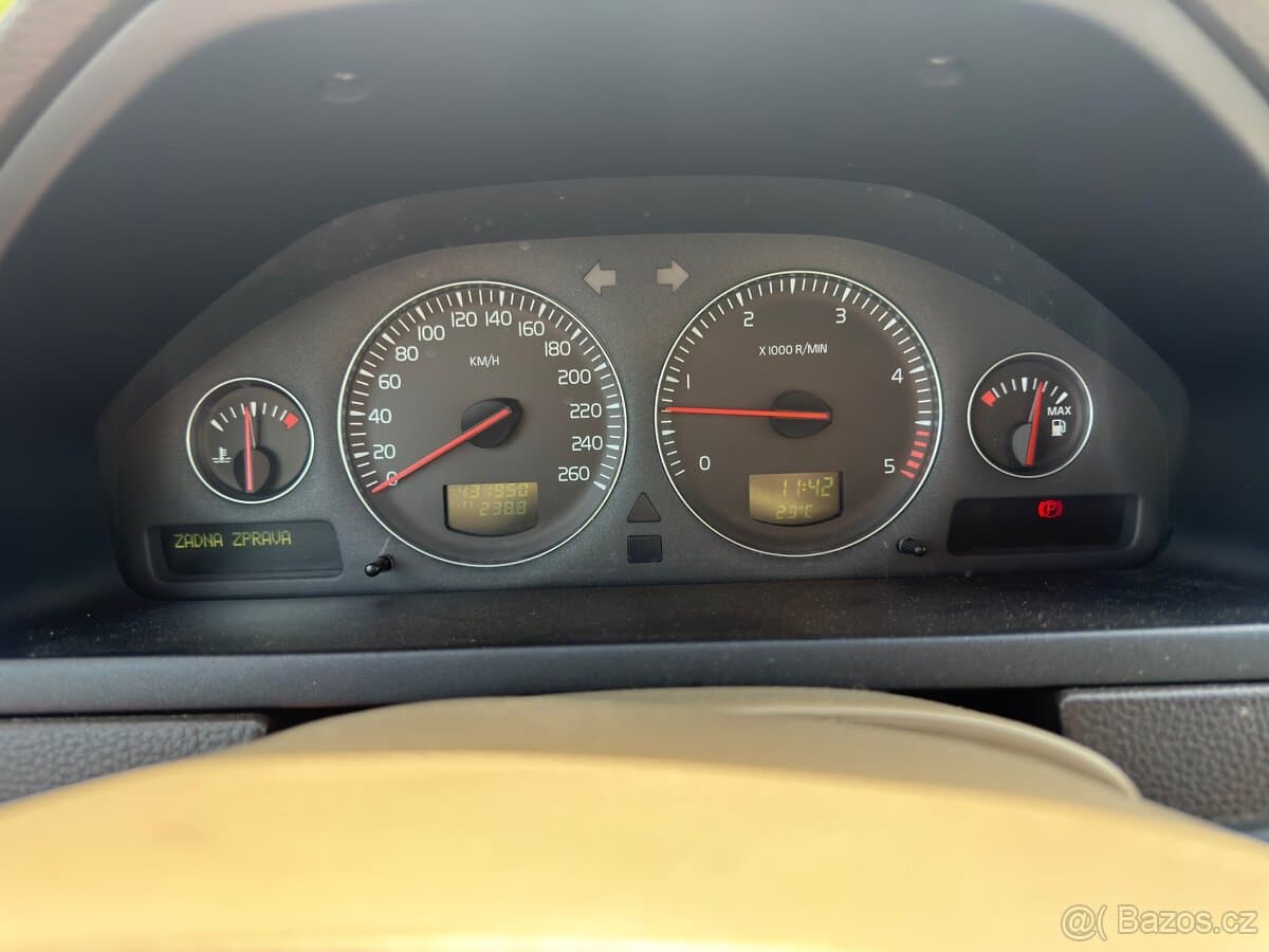 Volvo XC90 - 11