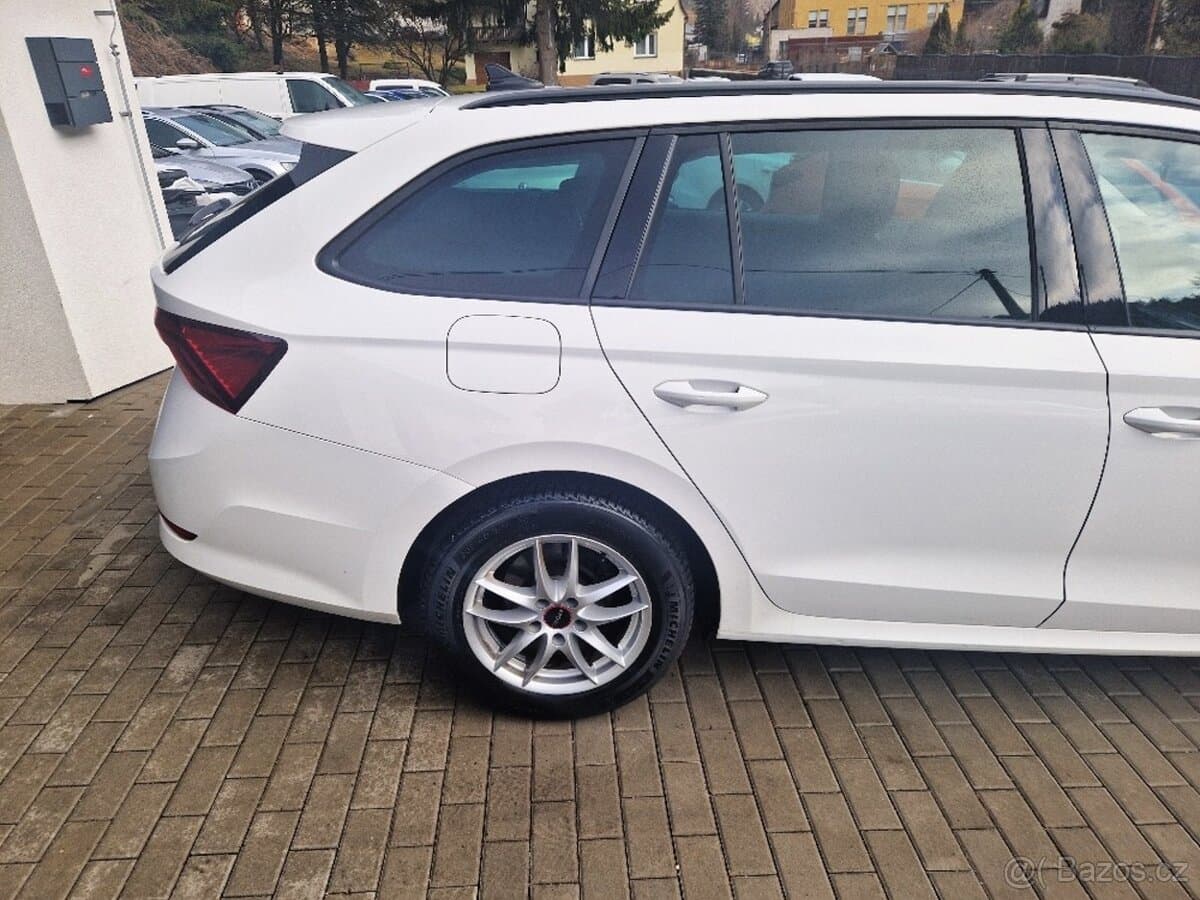 2022 Škoda OCTAVIA - 11