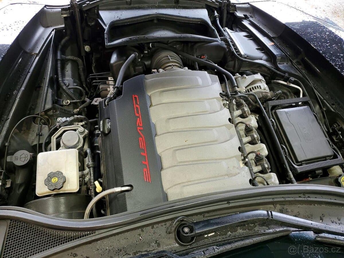 2016 Chevrolet CORVETTE - 11