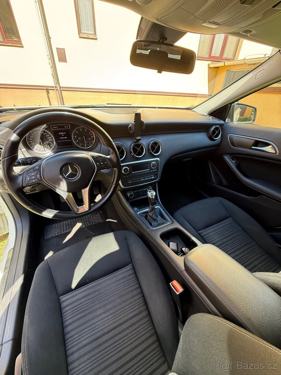 2012 Mercedes-Benz OSTATNÍ - 11