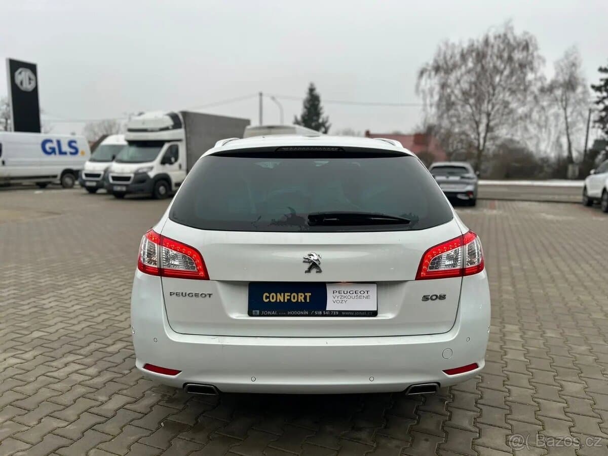 2015 Peugeot 508 - 11
