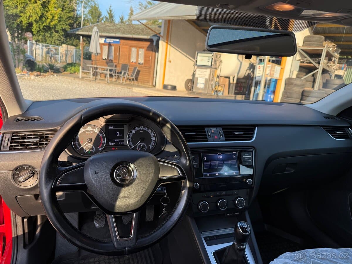 2017 Škoda OCTAVIA - 11