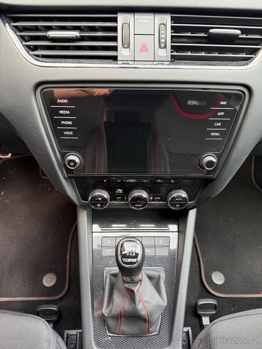 2018 Škoda OCTAVIA - 11